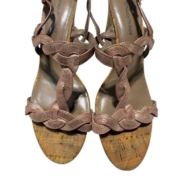 Donald J. Pliner Jooli Pink Metallic Sandals Size 9 - Picture 7 of 8